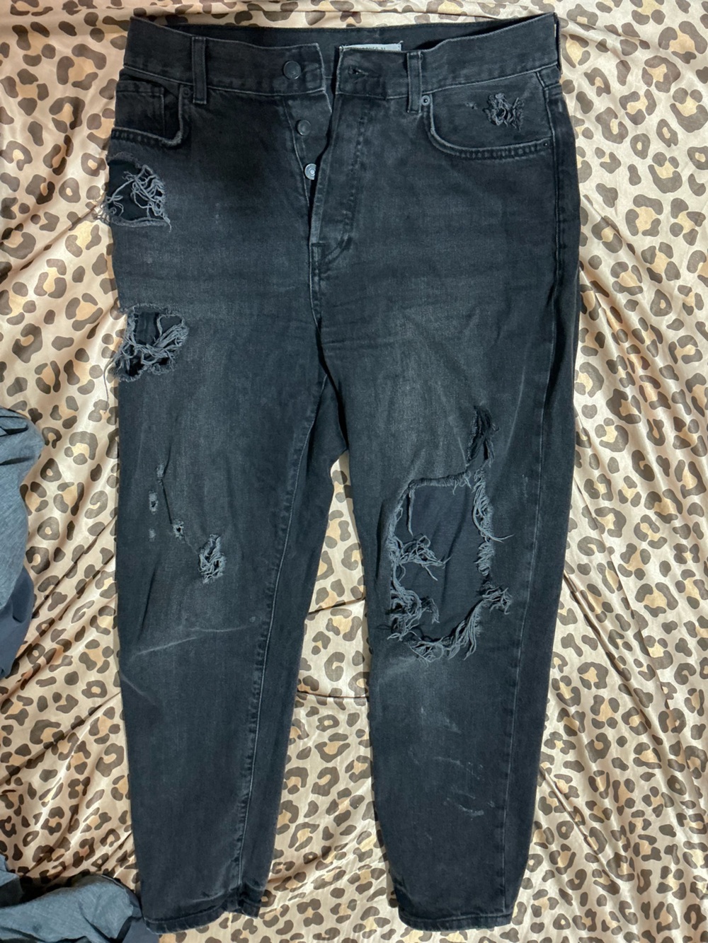 Forever 21 Black Denim Distressed Jeans